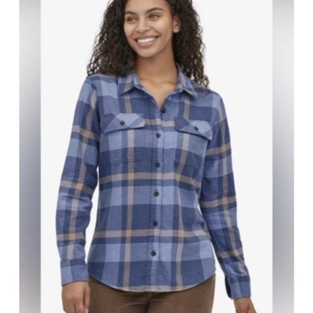 Patagonia Soft Flannel Organic Cotton XS Women’s Long Sleeve Button Down